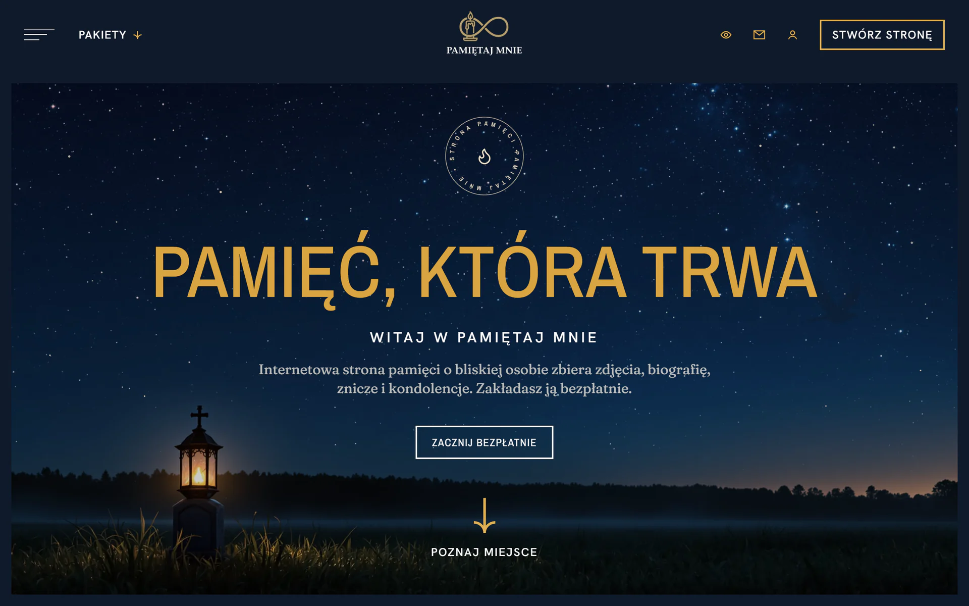 Strona główna pamietajmnie.pl: nocne niebo nad polem z latarnią i hasło „Pamięć, która trwa”